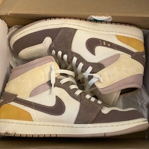 Jordan 1 MID SE CRAFT